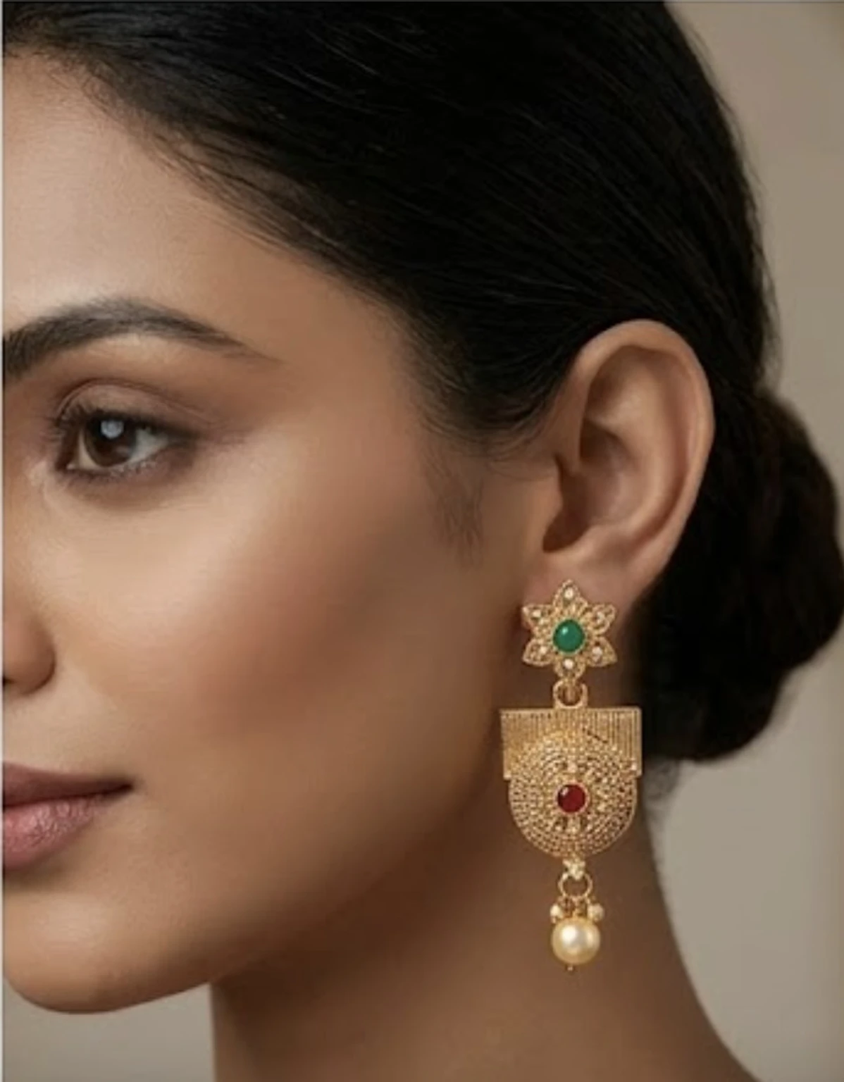 Traditional jewellery - Image 2